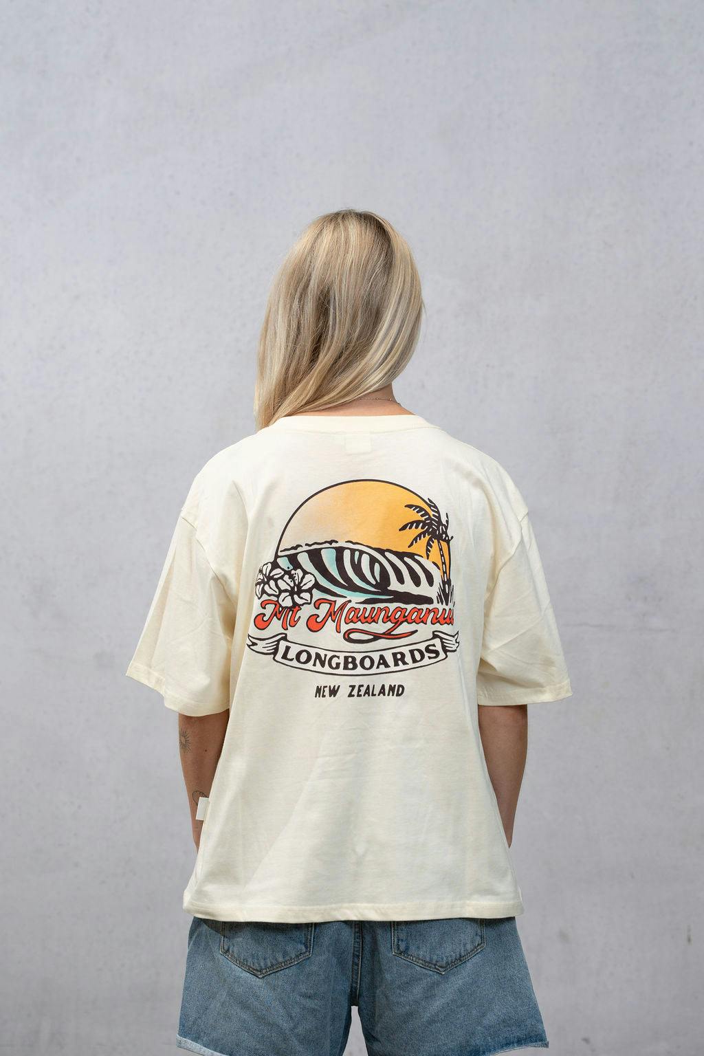 Mt Maunganui Surf Women's Tee - Natural