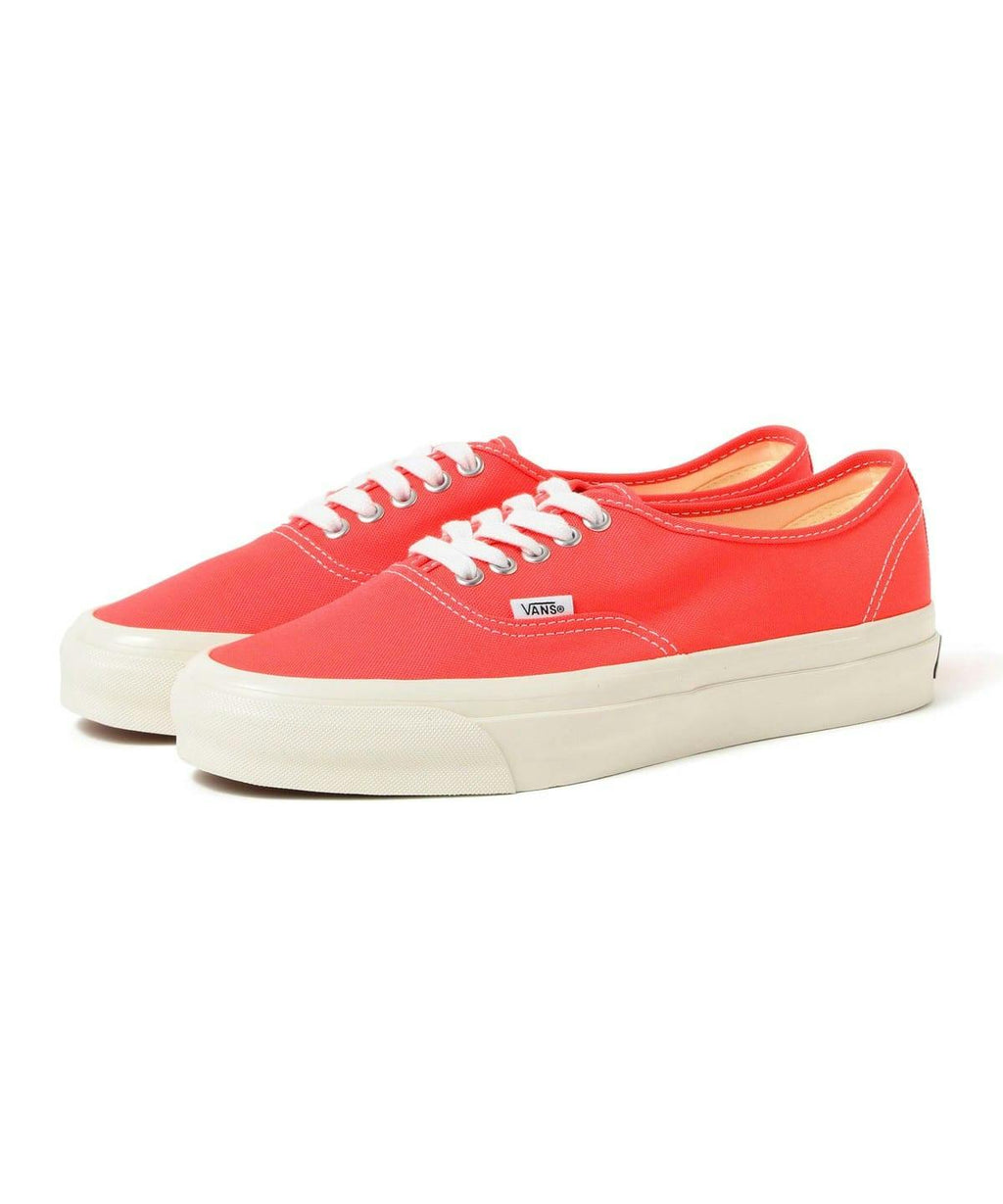 Vans Premium LX Authentic 44 in Diva Pink
