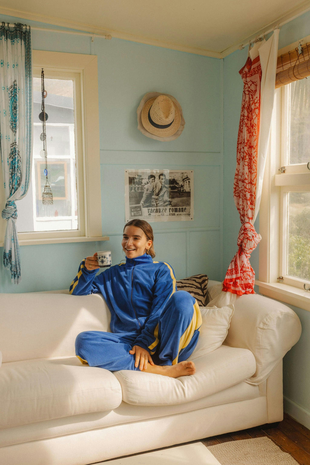 Après Surf Jacket in Blue & Yellow