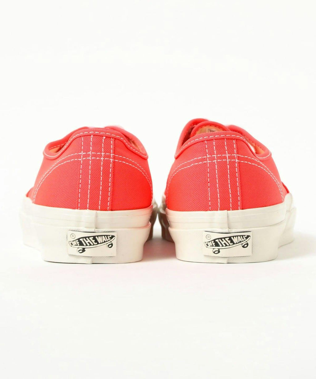 Vans Premium LX Authentic 44 in Diva Pink