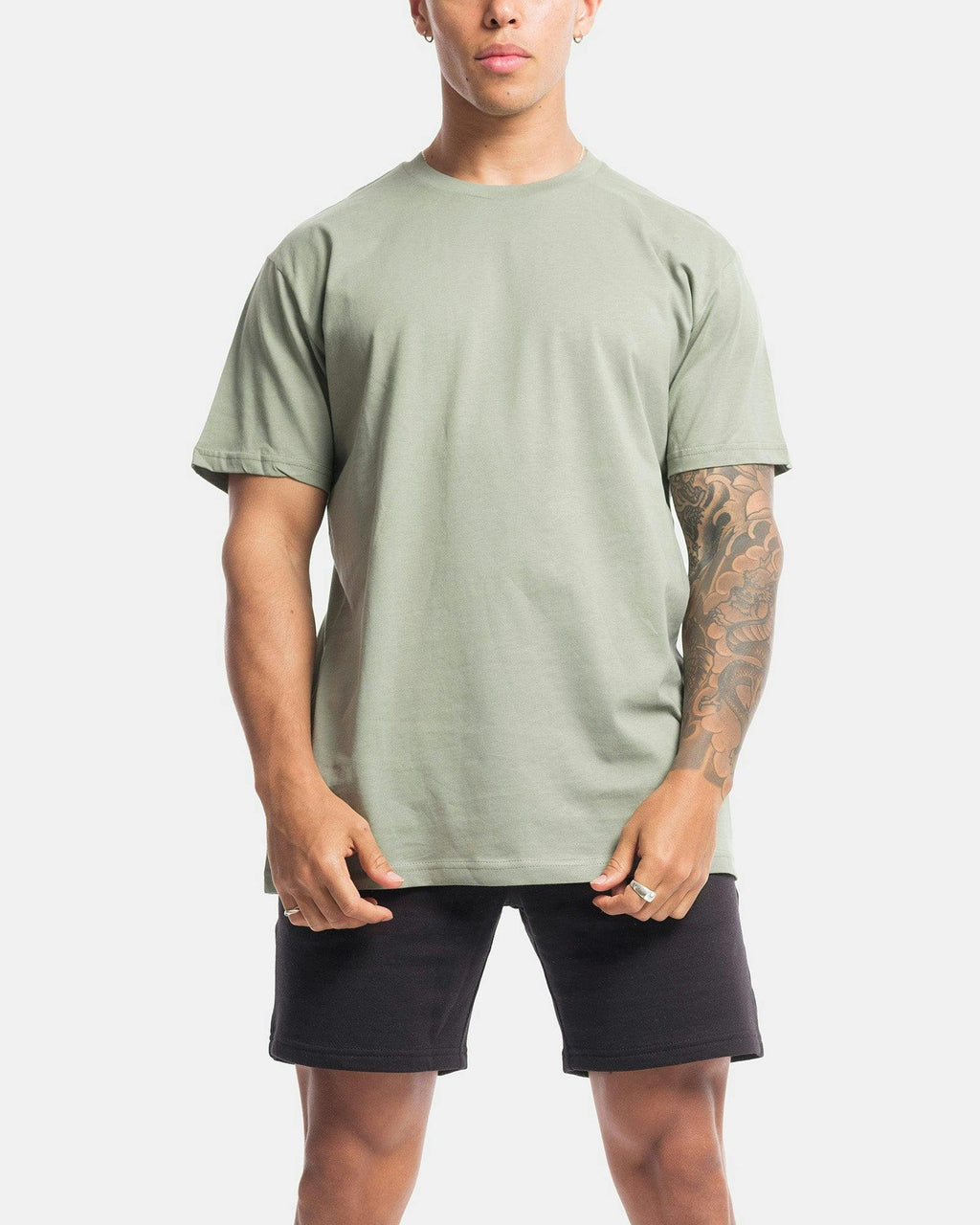 Vacant Tee