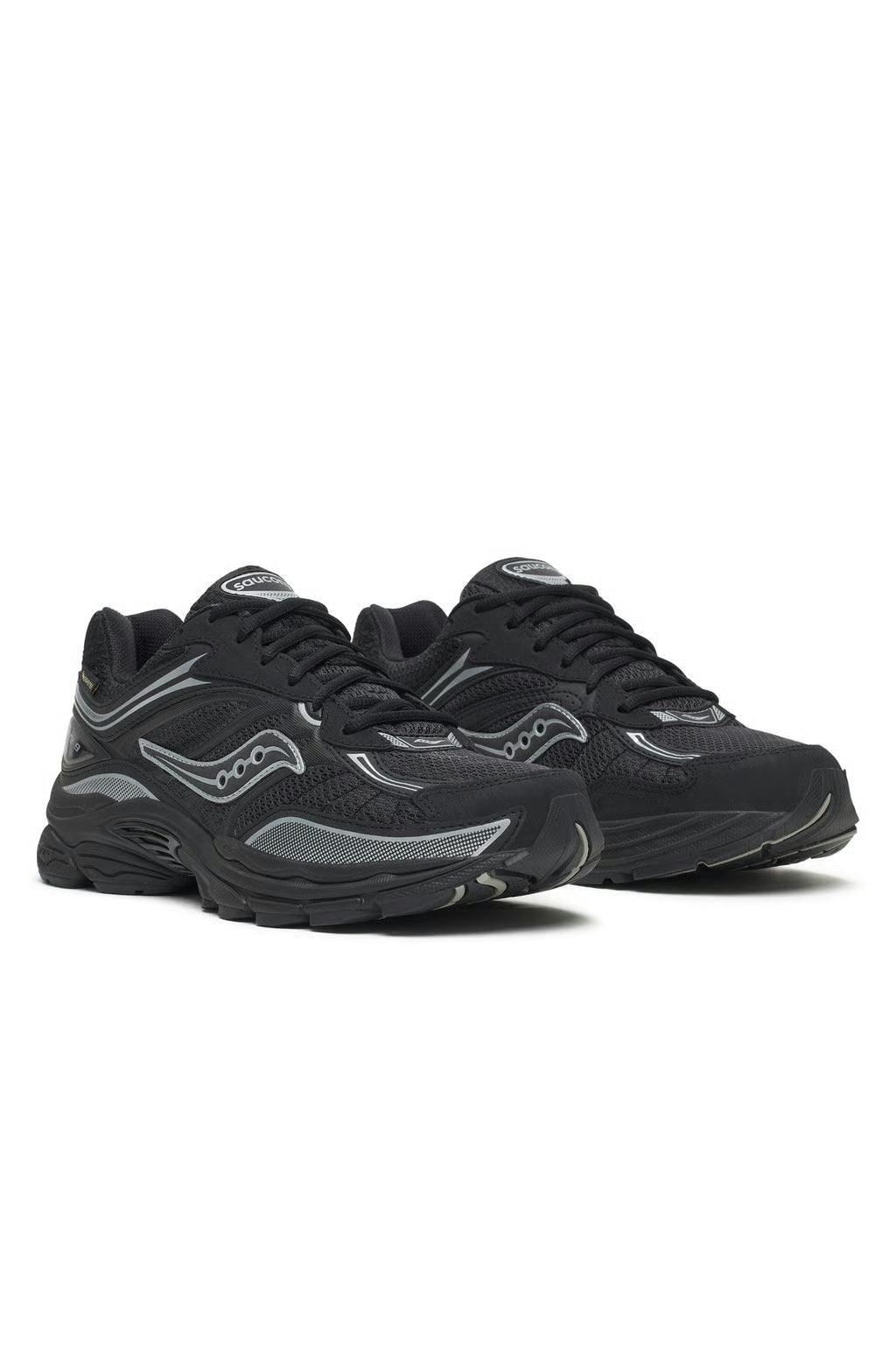 Saucony ProGrid Omni 9 GTX in Black/Silver