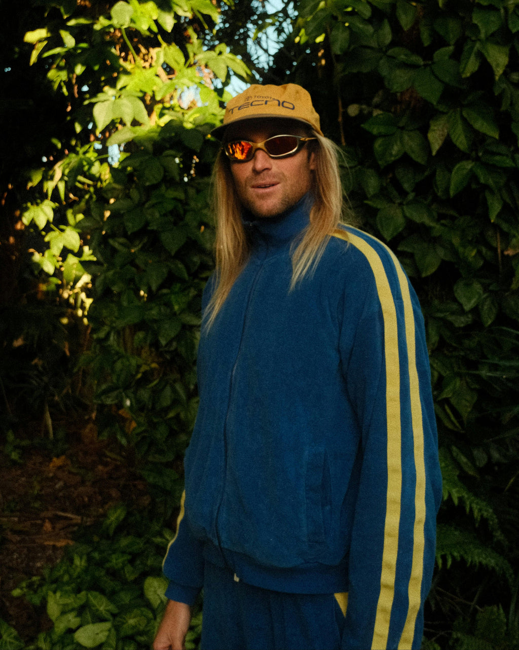 Après Surf Jacket in Blue & Yellow