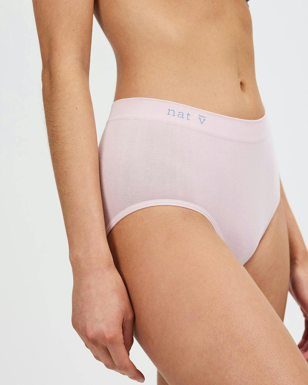 CLASSIC BRIEF