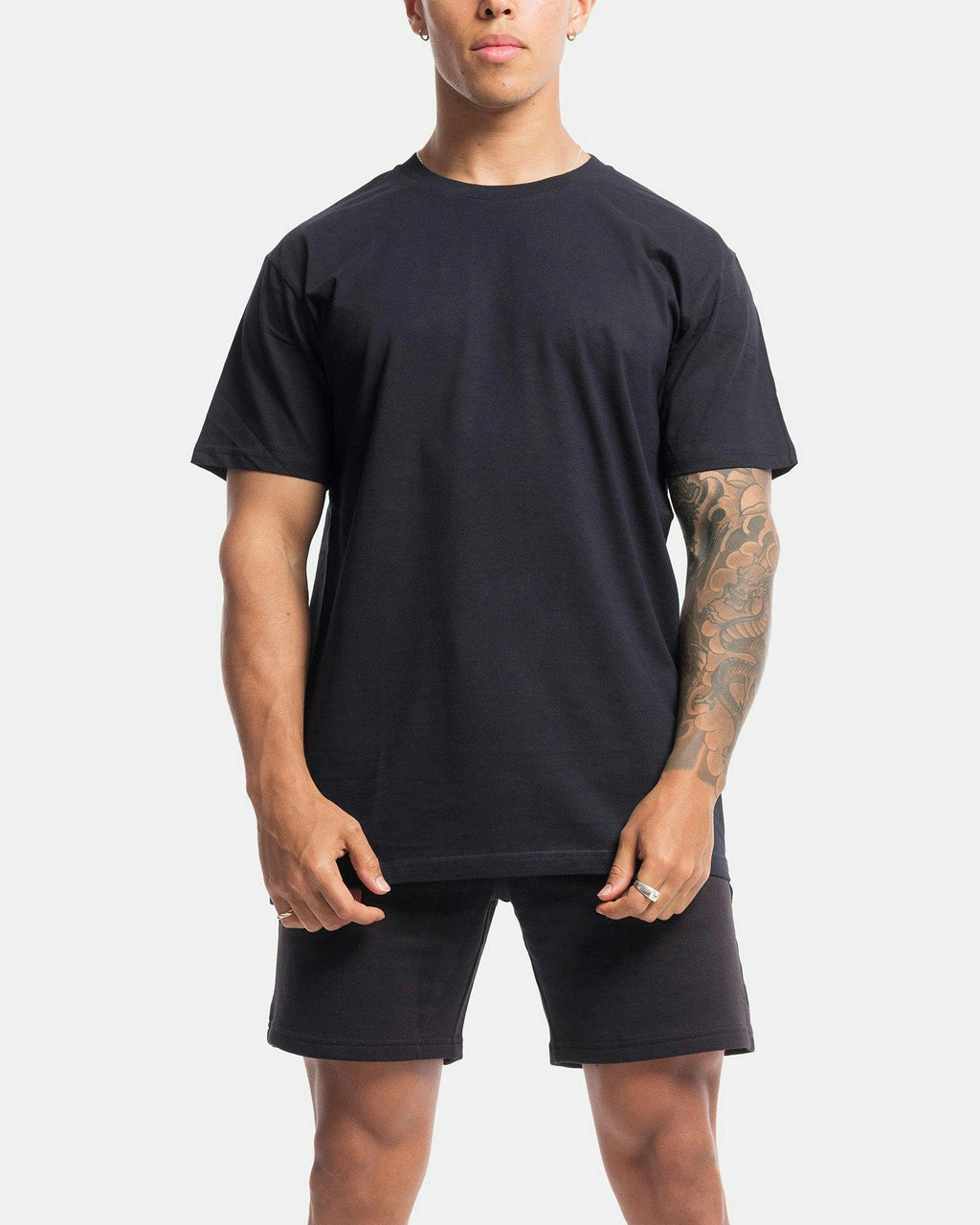 Vacant Tee