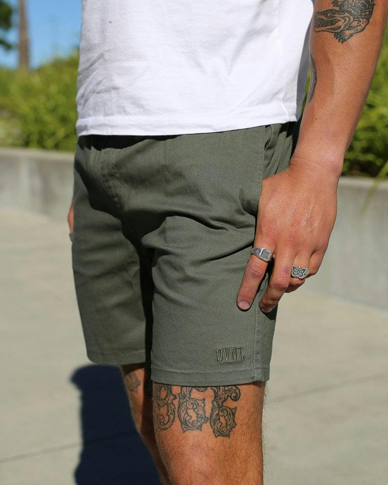 Drop Embroidery Shorts
