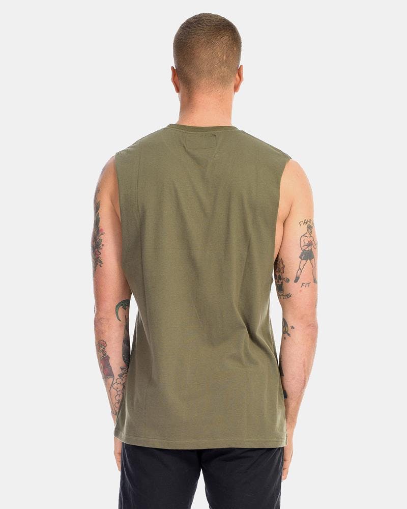 Deluxe Tank