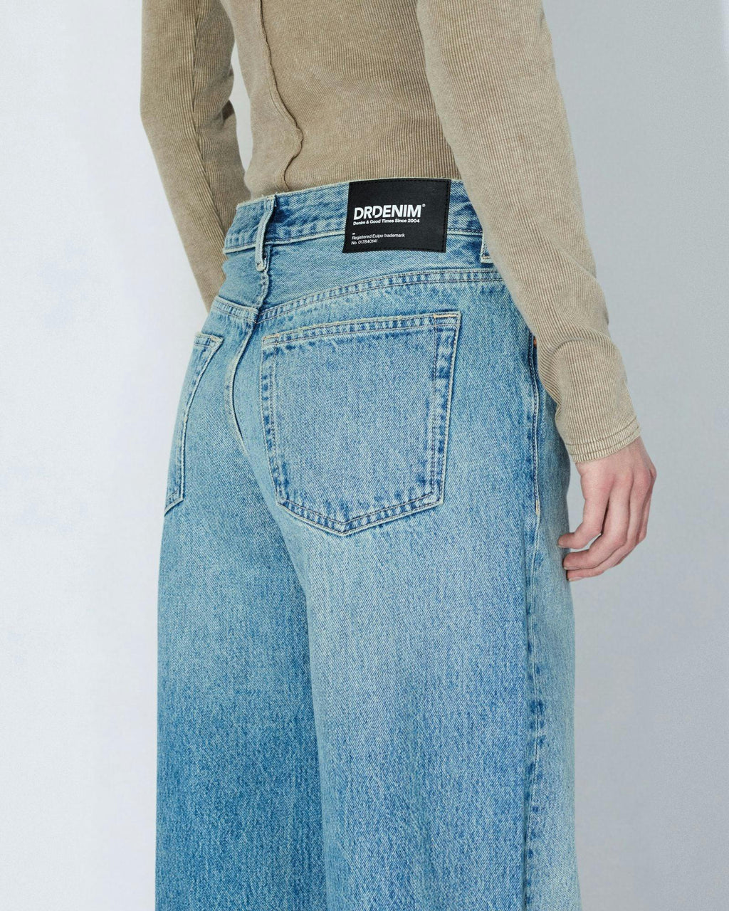 Rhue Low Wide Jeans TALL - Drift Sky Used