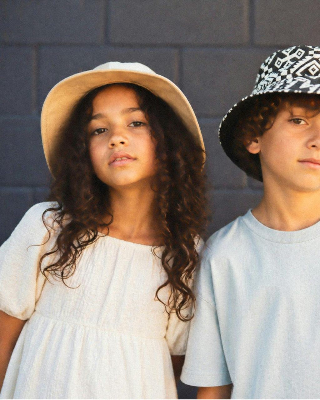 The FlipSide Bucket Hat – Kids – Tan