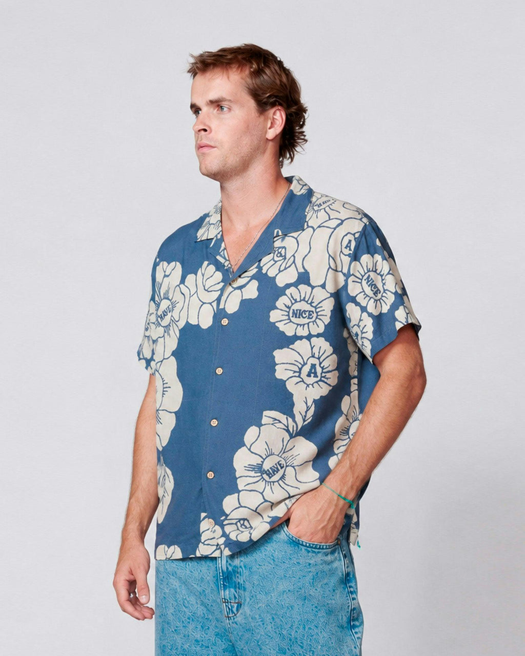 Nice Day Resort Shirt - Blue