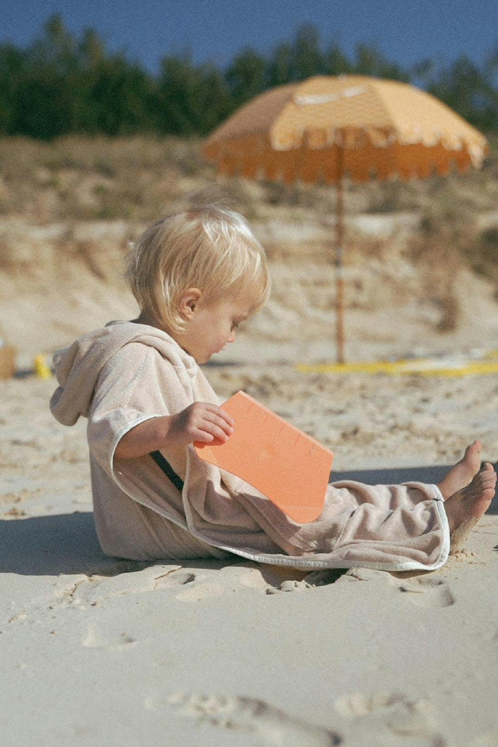 Kids Retro Hoodie Towel - Sand