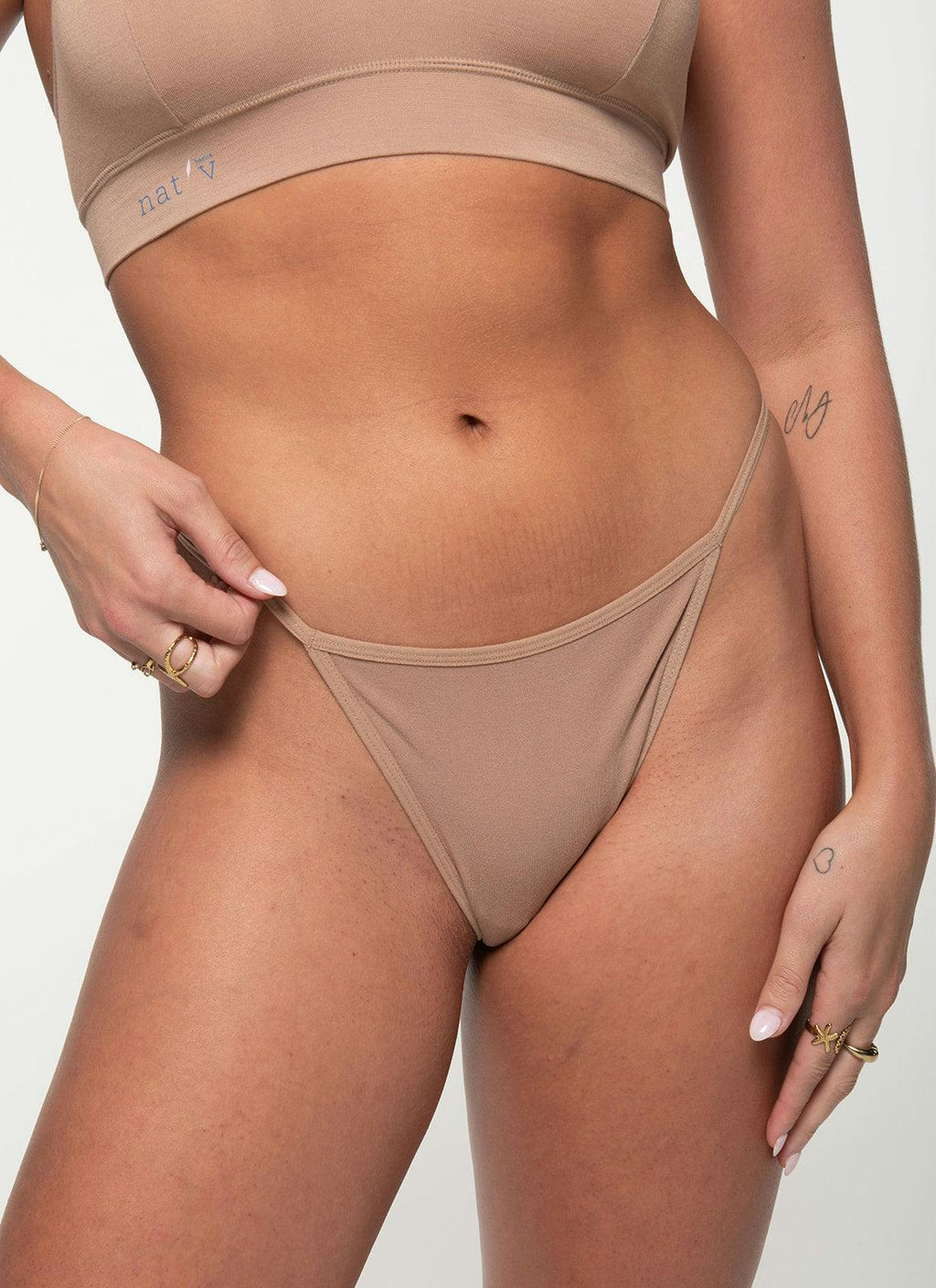 ITS A G STRING - CHESTNUT