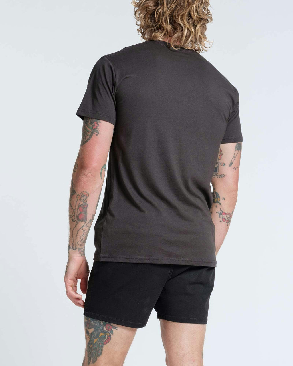 Coy Rise Tee
