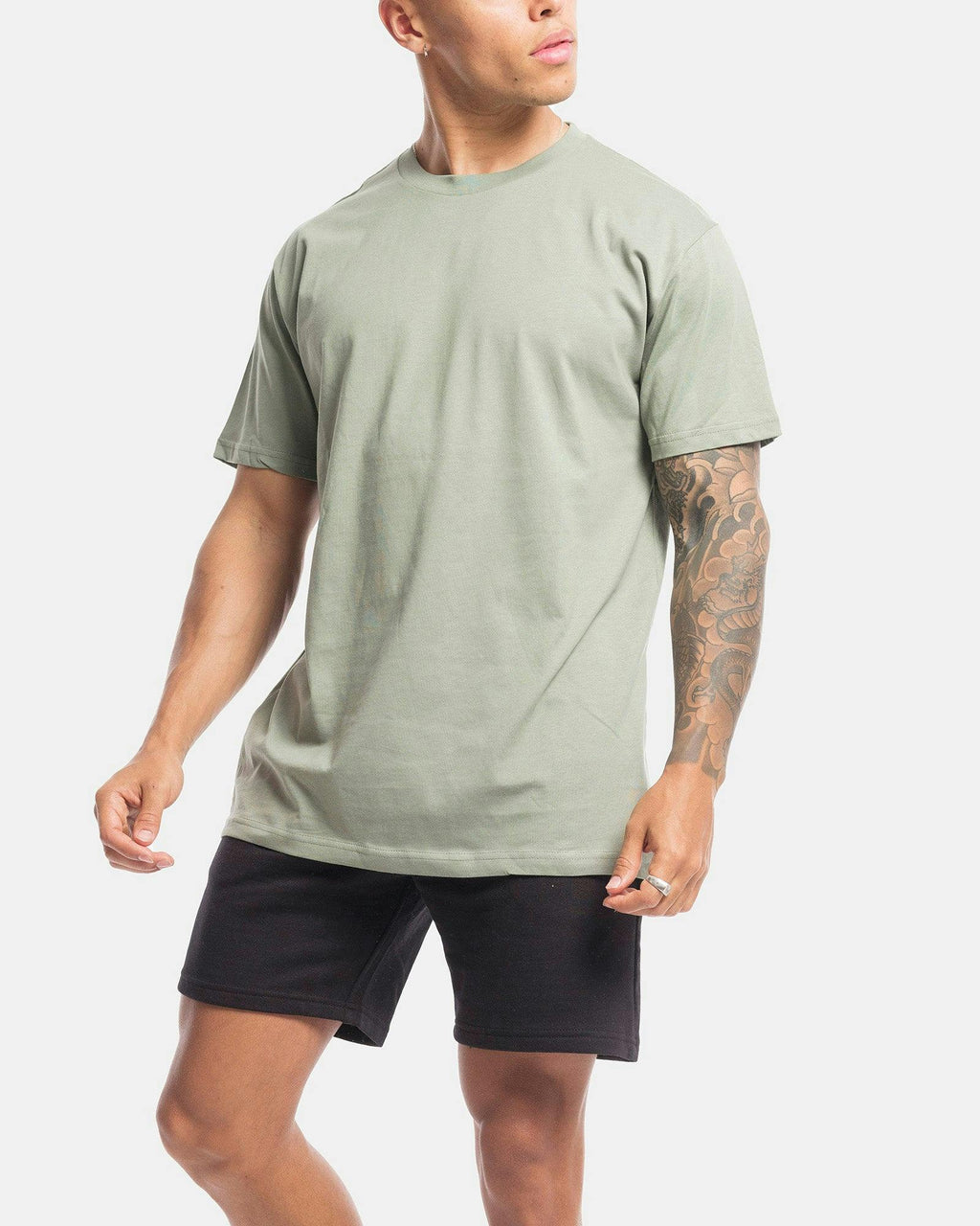 Vacant Tee