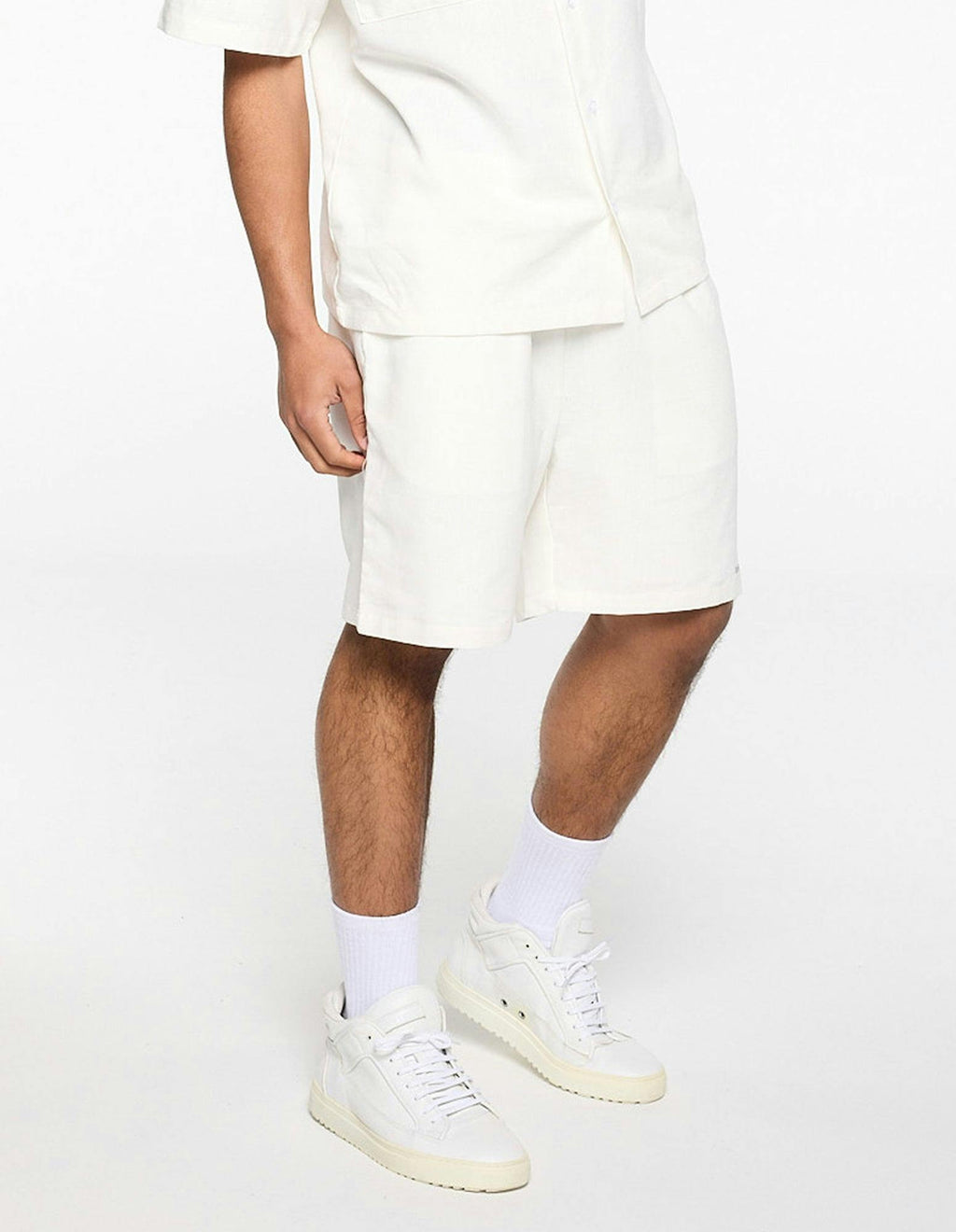 Rarefied Linen Shorts - White
