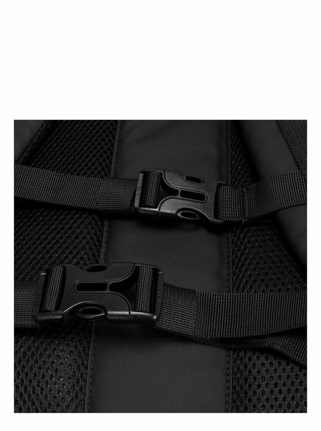 KILN HOODED ZIP TOP BACKPACK 22L
