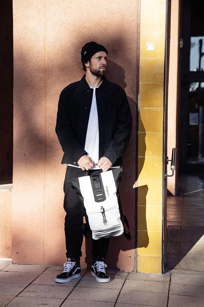 Velocity Design Lake 23L
