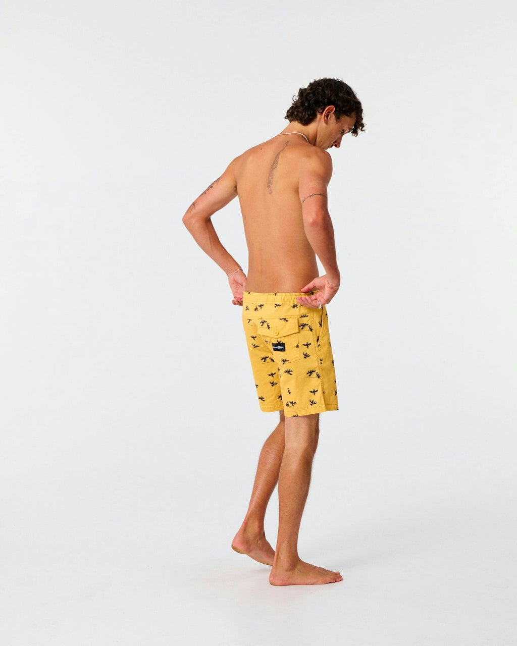 Swoopy Boy 16" Trunk - Sunflower