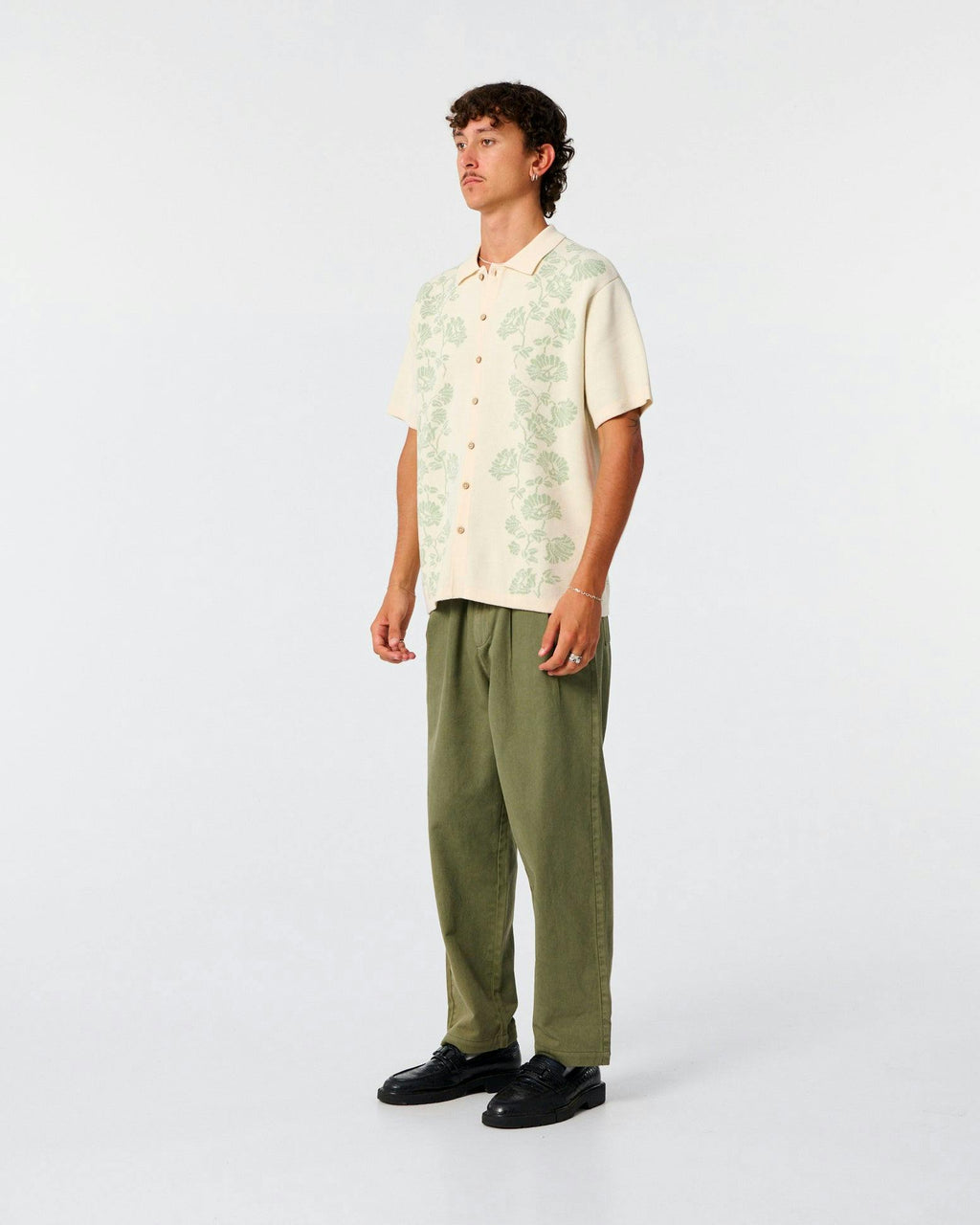 Peace Flower Knit Shirt - Ecru