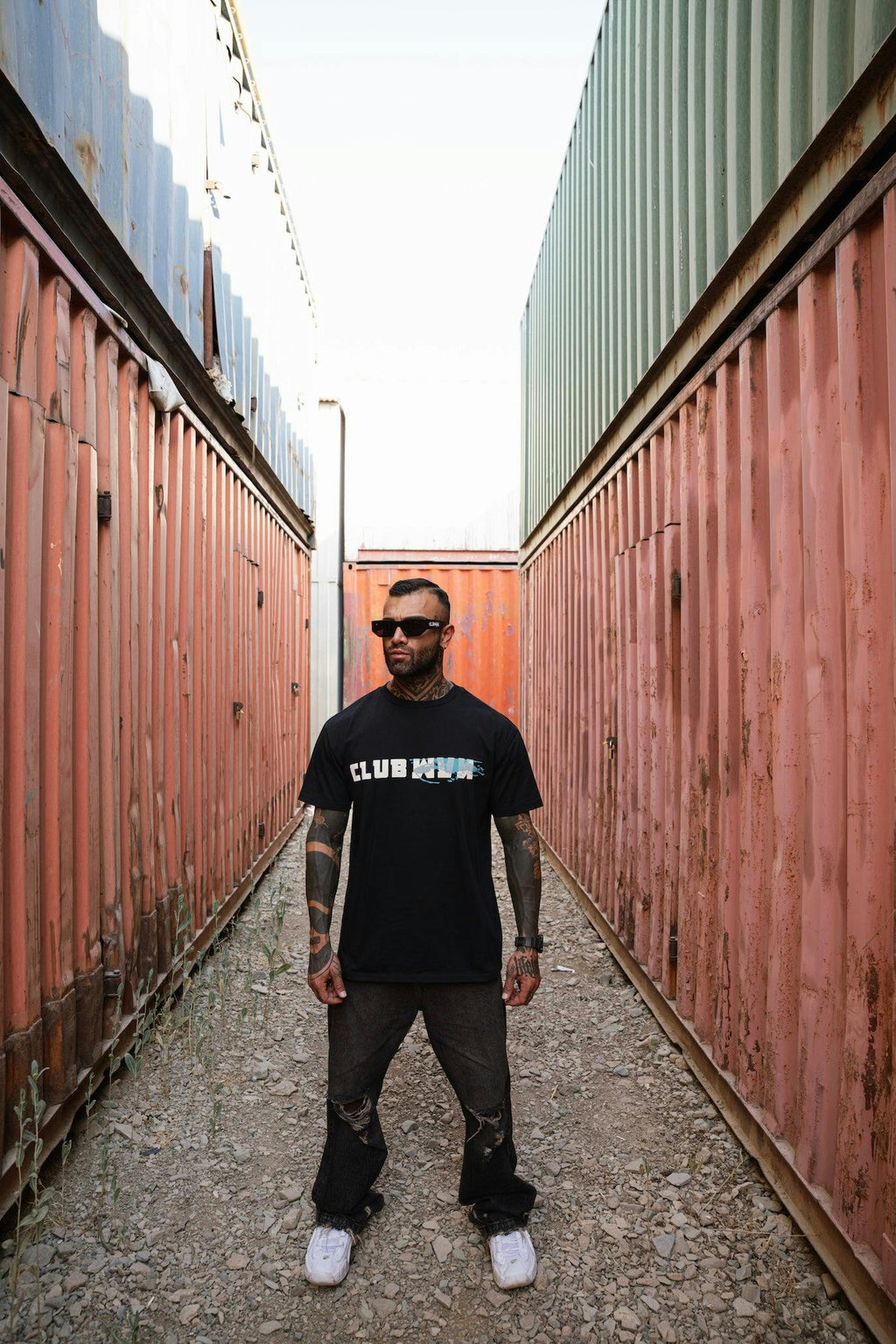 Clubman "STUDIO" Tee – Black/Blue