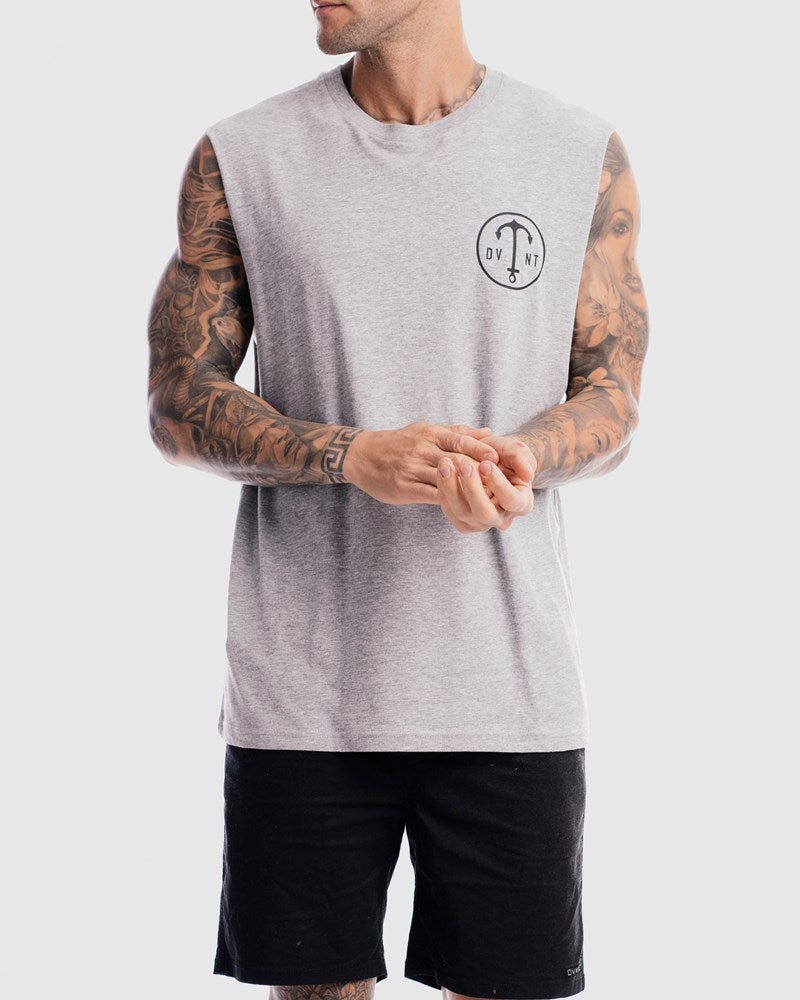 Dive Deep Tank