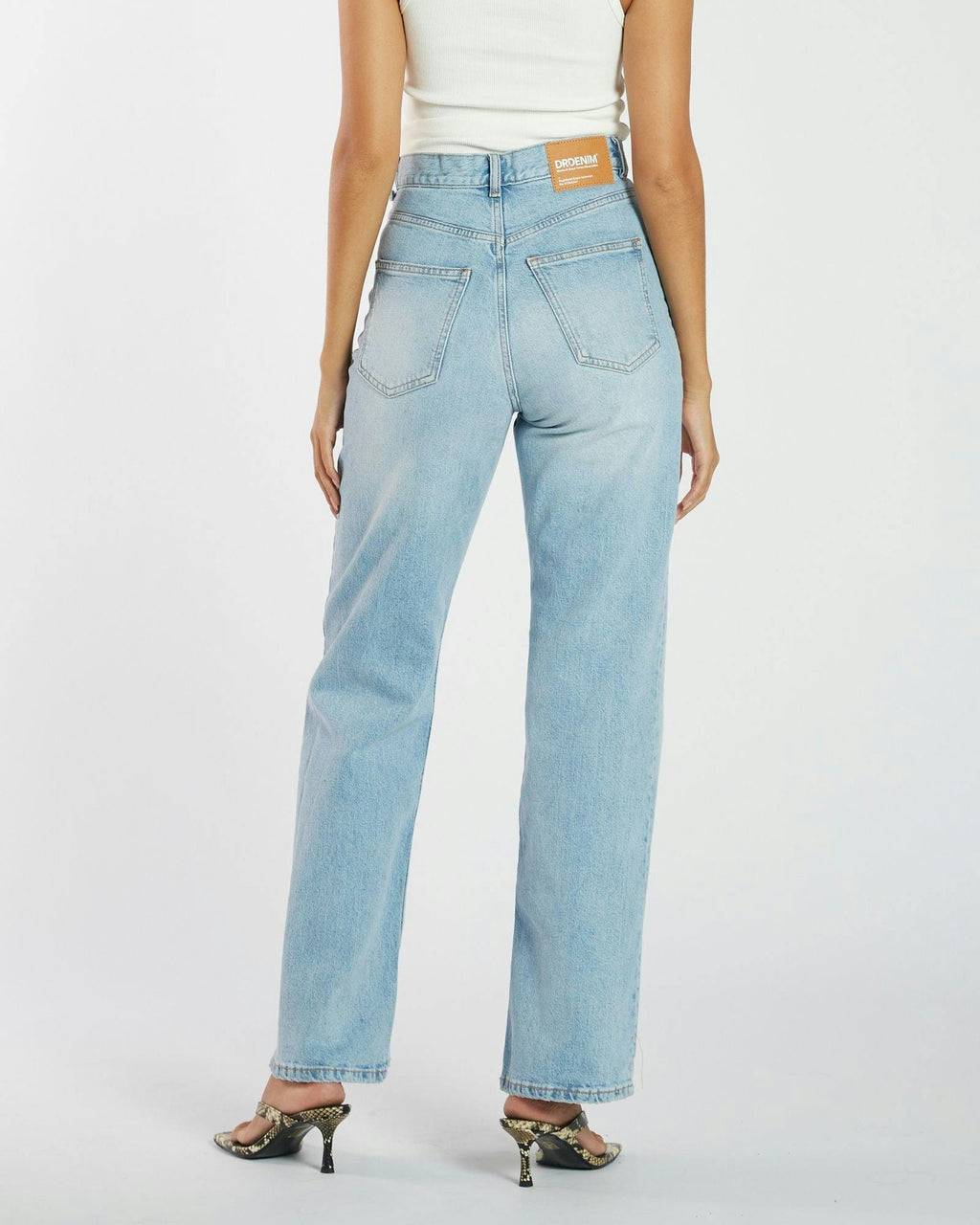 Echo High Straight Jeans PETITE - Bay Light Fade