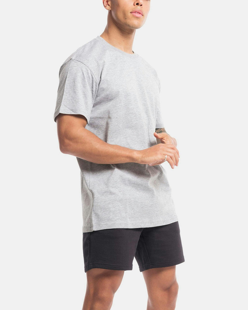 Vacant Tee