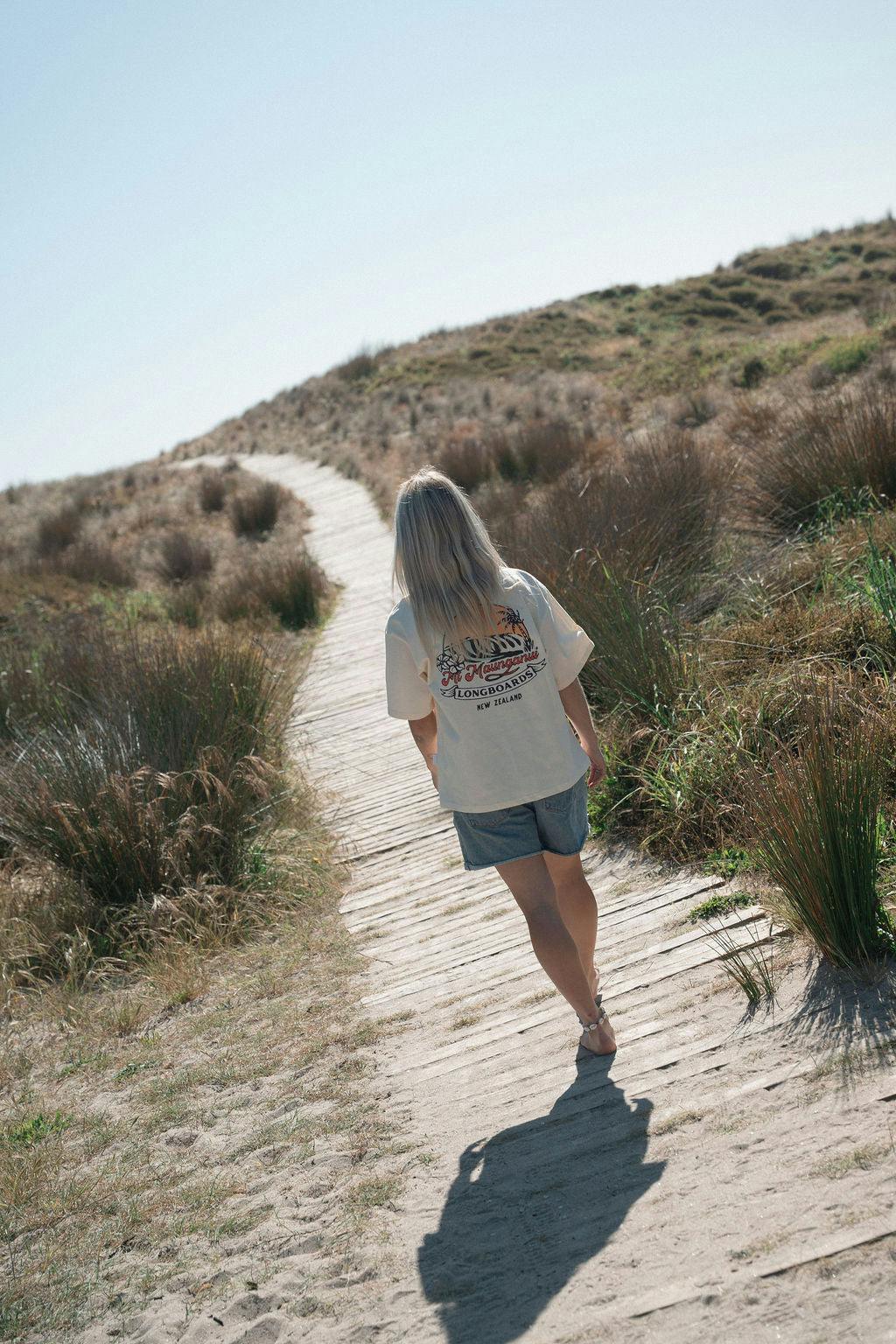 Mt Maunganui Surf Women's Tee - Natural