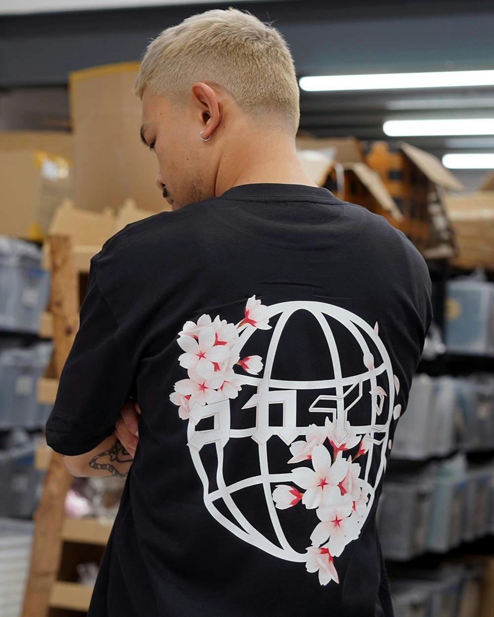 "Blossom The World" T Shirt // Black
