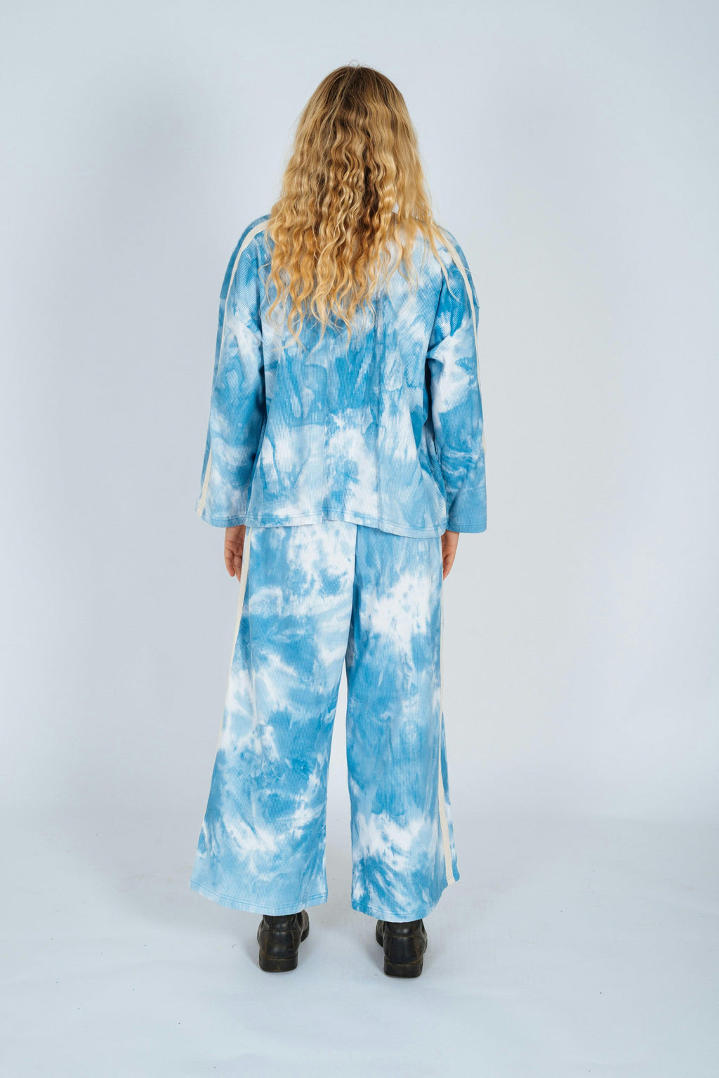 Lounge Long Sleeve Tee in Cloud Tie Dye