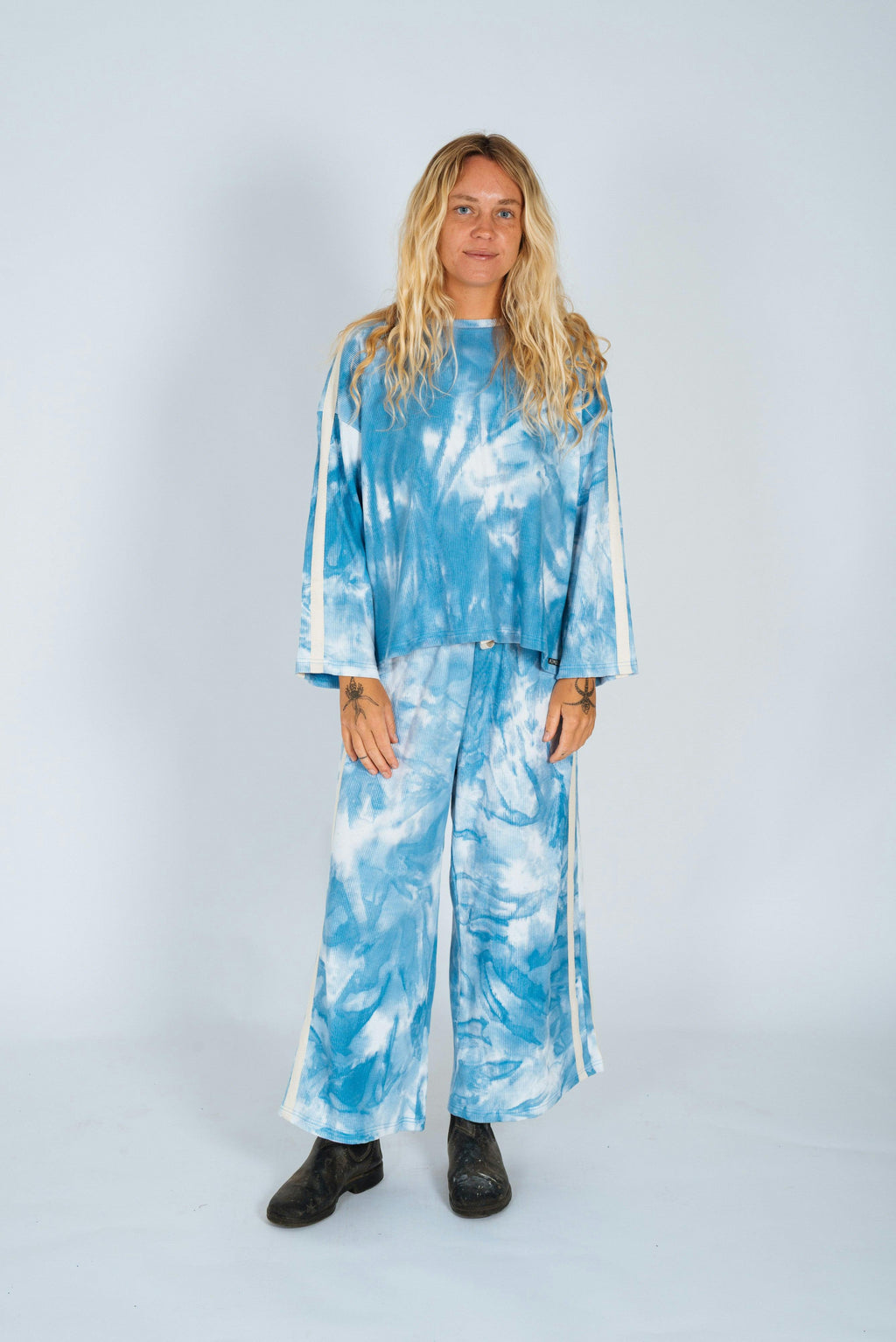 Lounge Long Sleeve Tee in Cloud Tie Dye