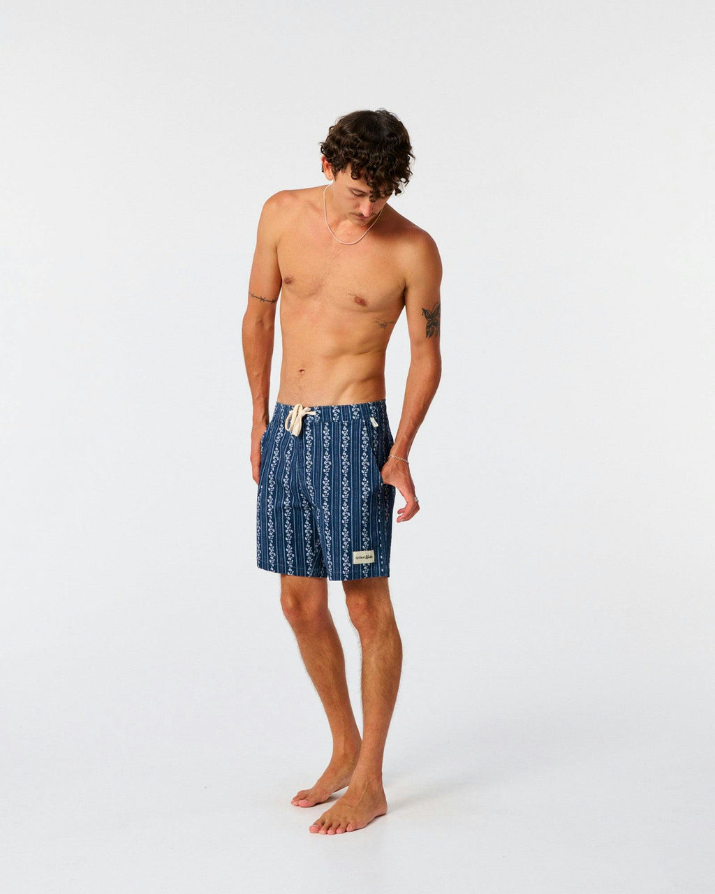 Peace Floral 16" Trunk - Worker Blue
