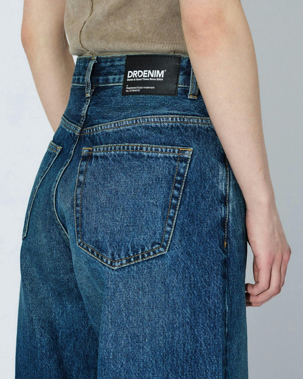 Donna High Relaxed Jeans - Stream Dark Fade Vintage