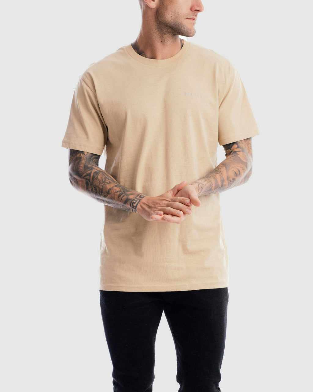 Locale Tee