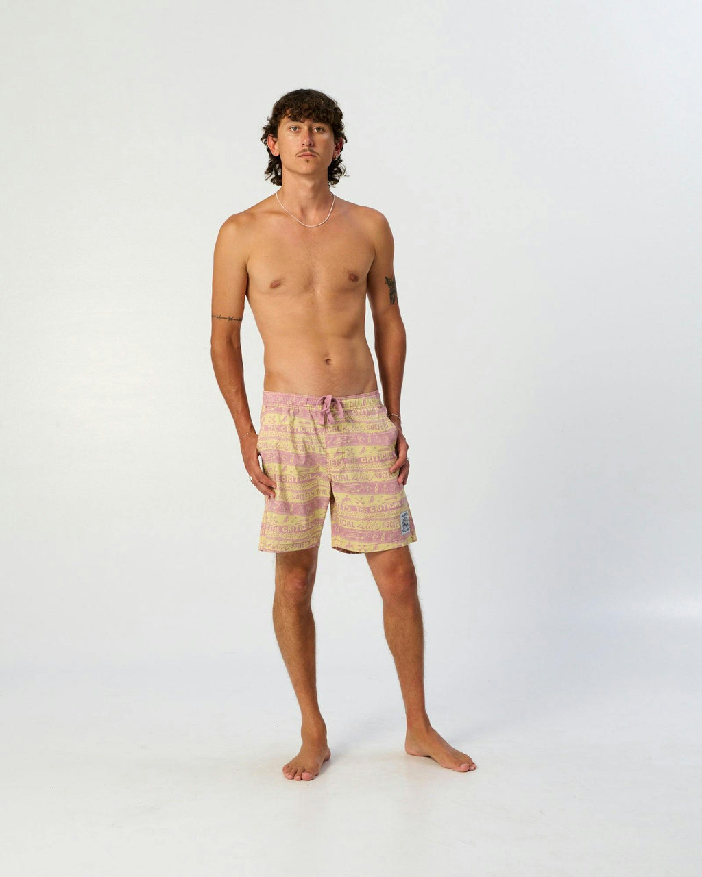 Myth 17" Trunk - Coral