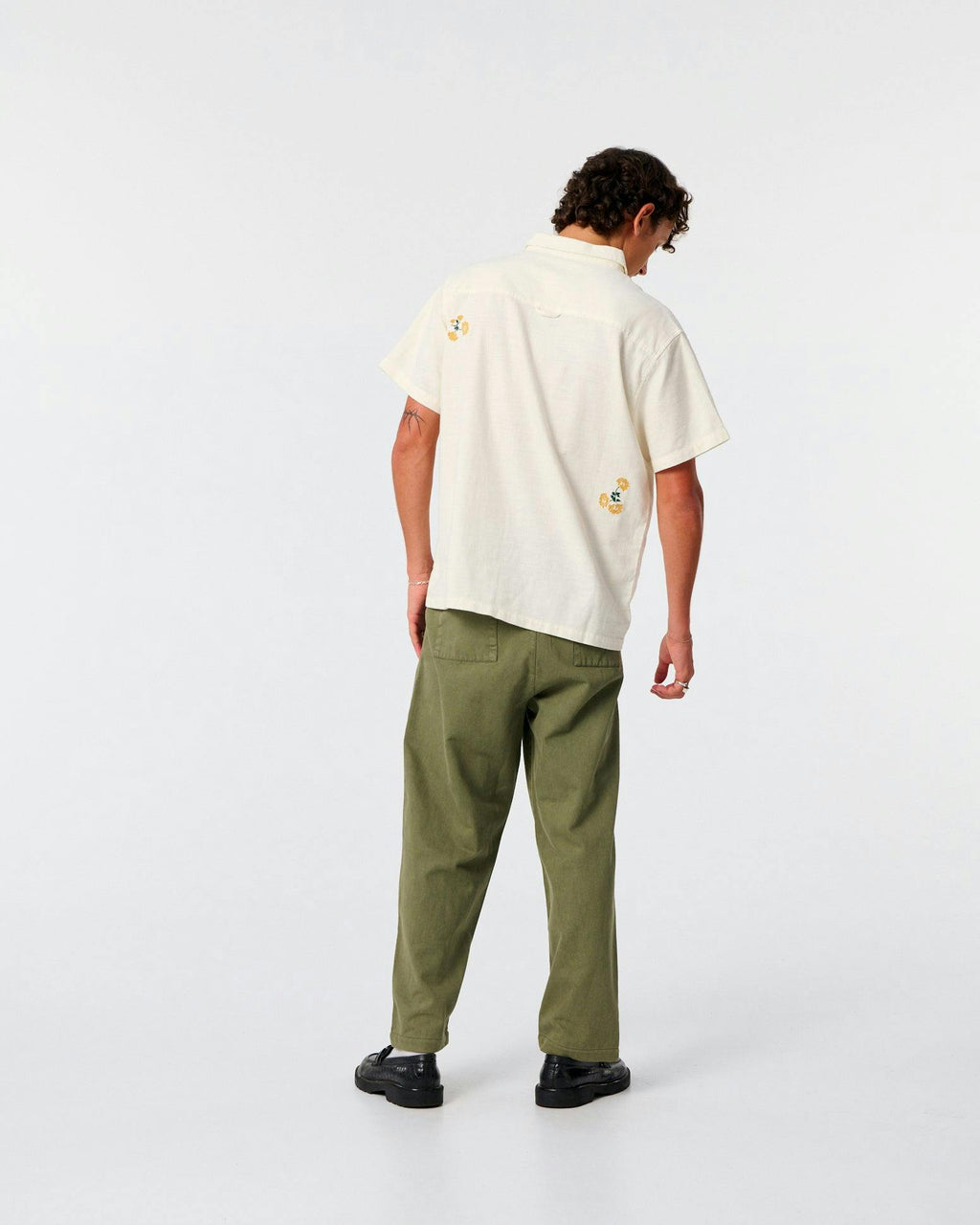 Peace Flower Embroidery Shirt - Ecru
