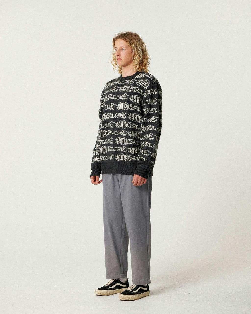 Madness Crew Knit - Black