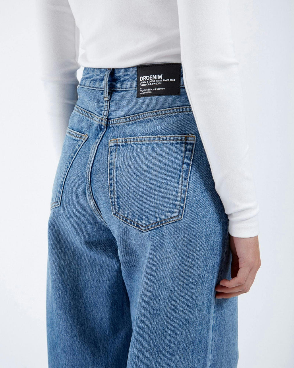 Donna High Relaxed Jeans - Stream Sky Used