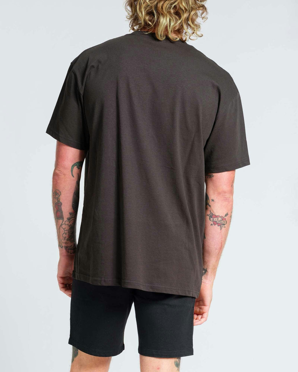 Coy Rise Tee