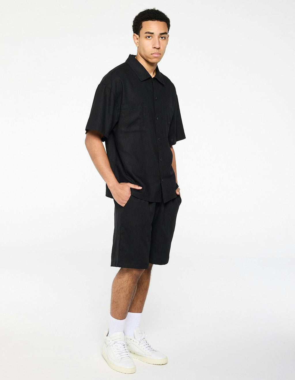 Rarefied Linen Shorts - Black