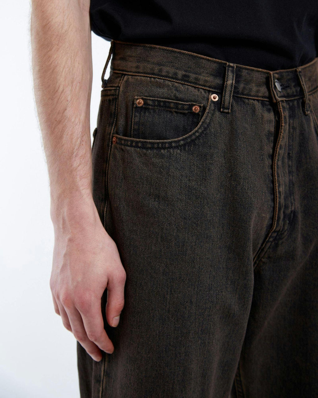 Omar Relaxed Jeans - Jet Brown
