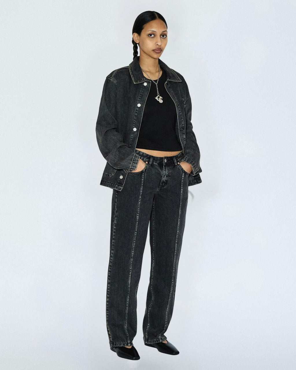 Nika Mid Straight Jeans - Worker Aged Black