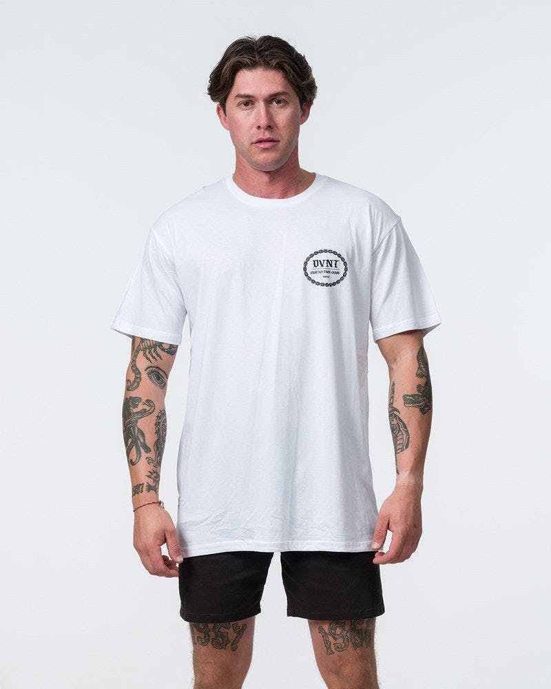 Saxon Chain Tee