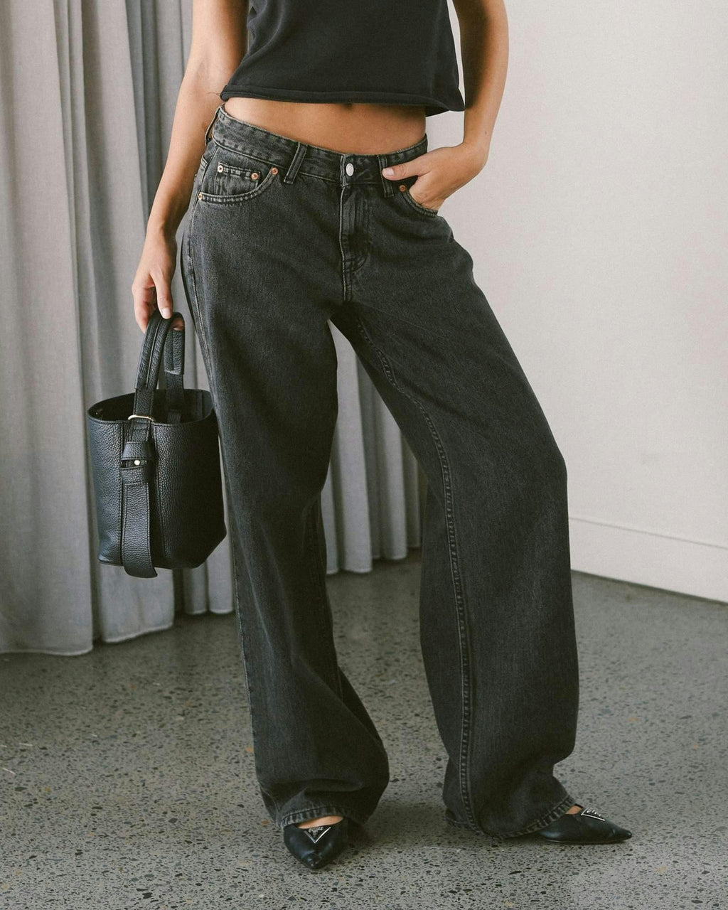 Hill Low Relaxed Jeans - Aged Black