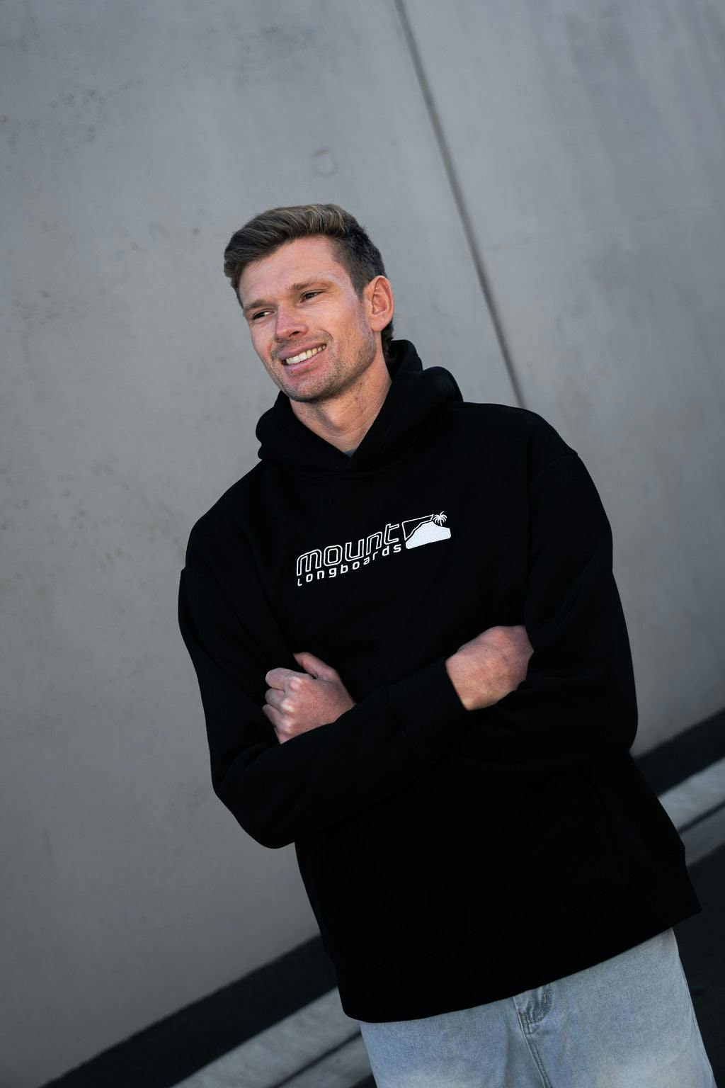 Y2K Mount Surf Hoodie - Black