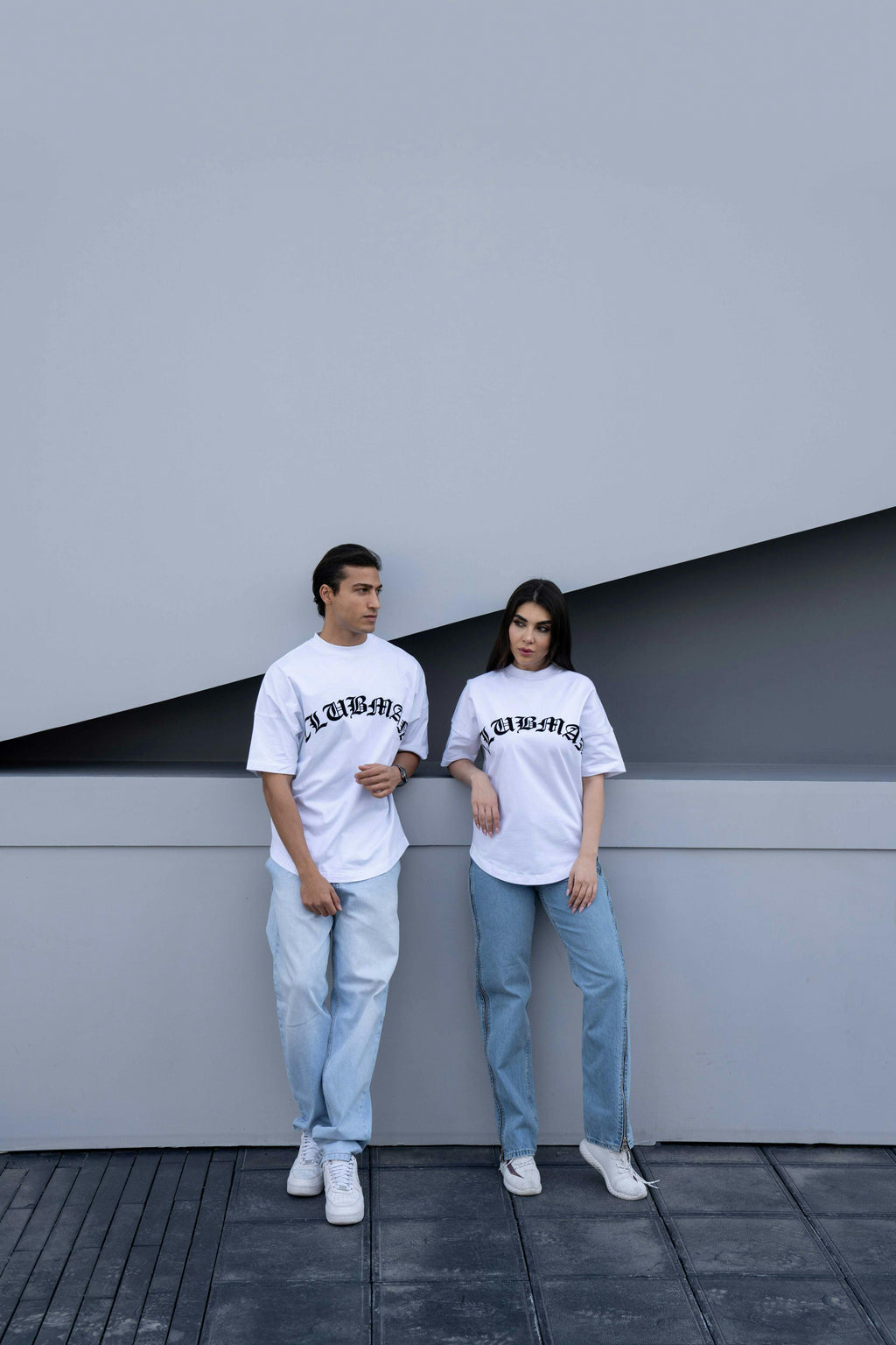 Mens Clubman 'Cyper' T-shirt / White