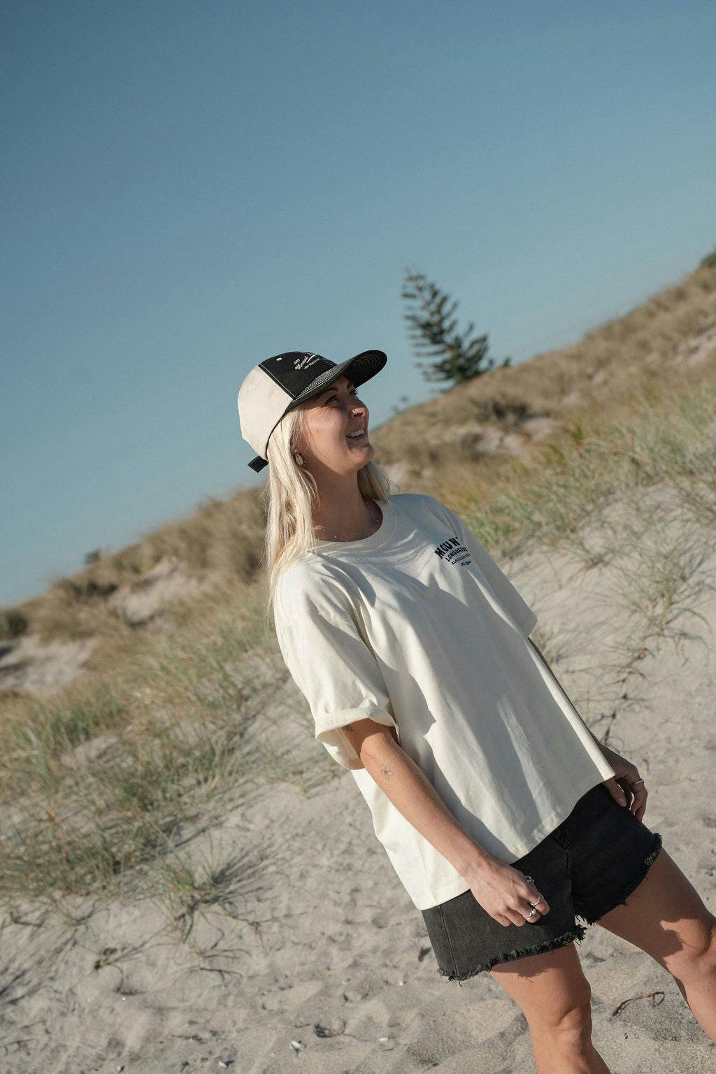 Longboards Lei Women's Tee - Natural