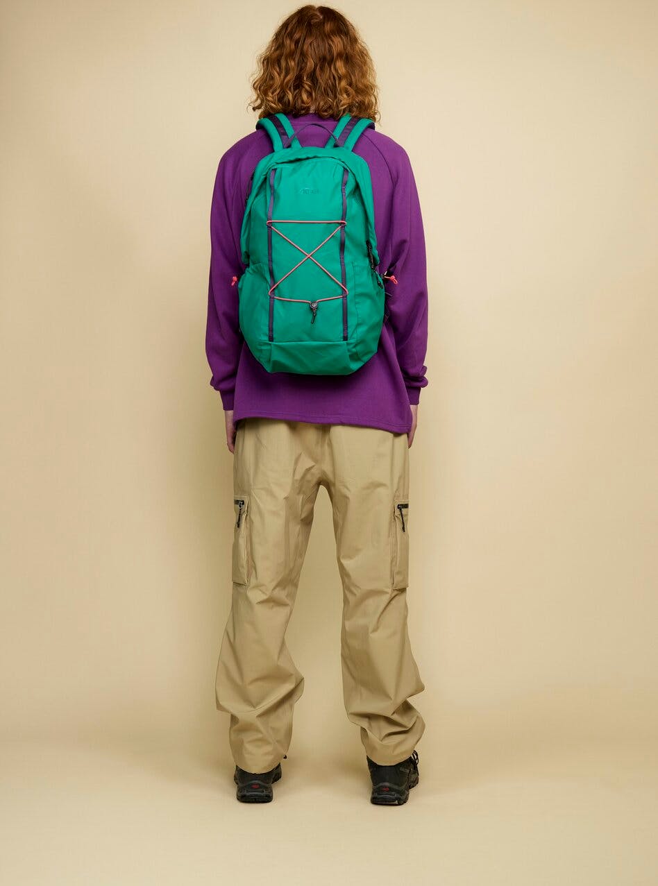 KILN HOODED ZIP TOP BACKPACK 22L