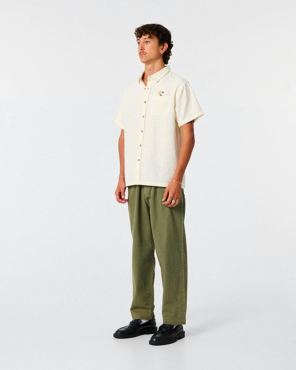 Peace Flower Embroidery Shirt - Ecru