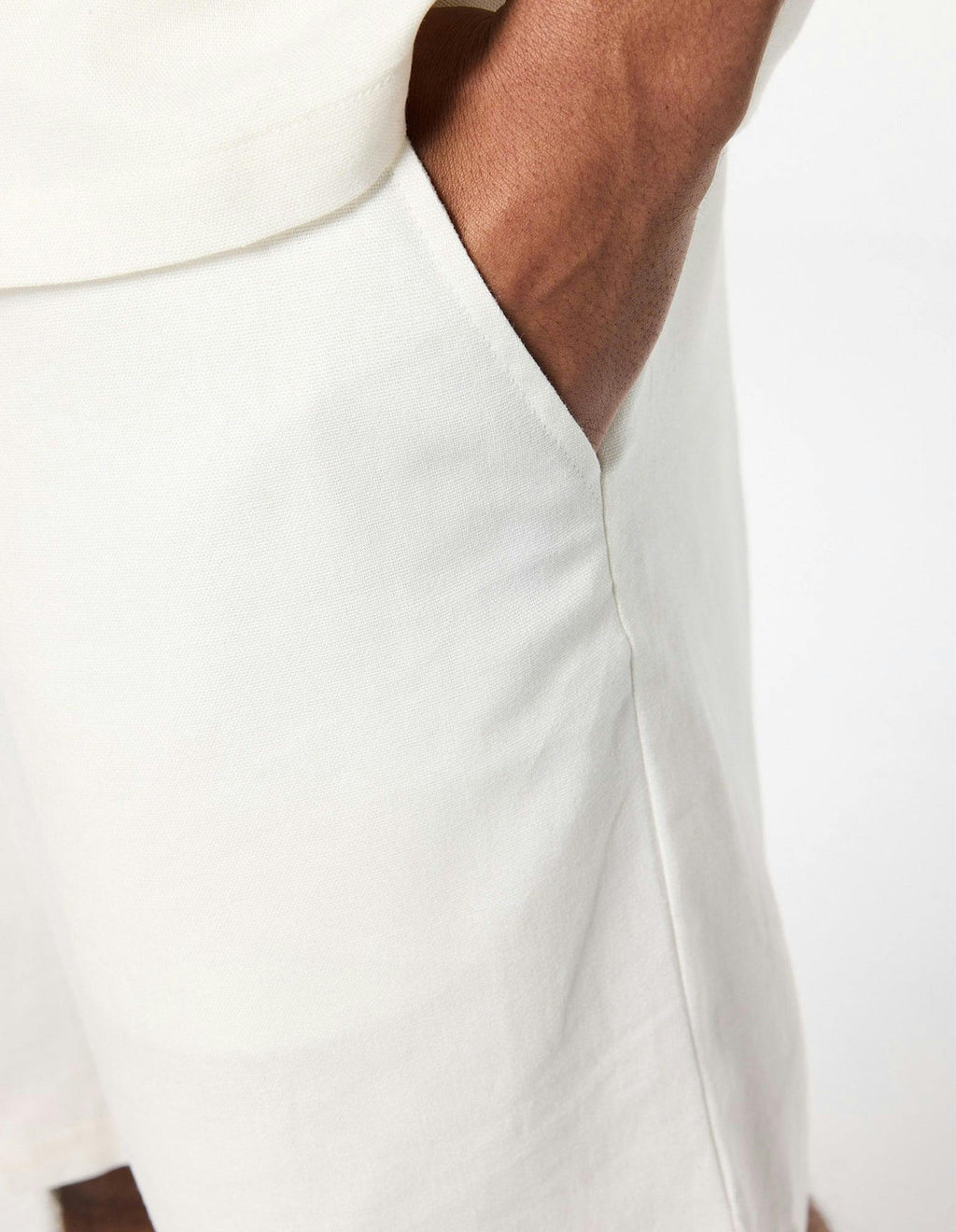 Rarefied Linen Shorts - White